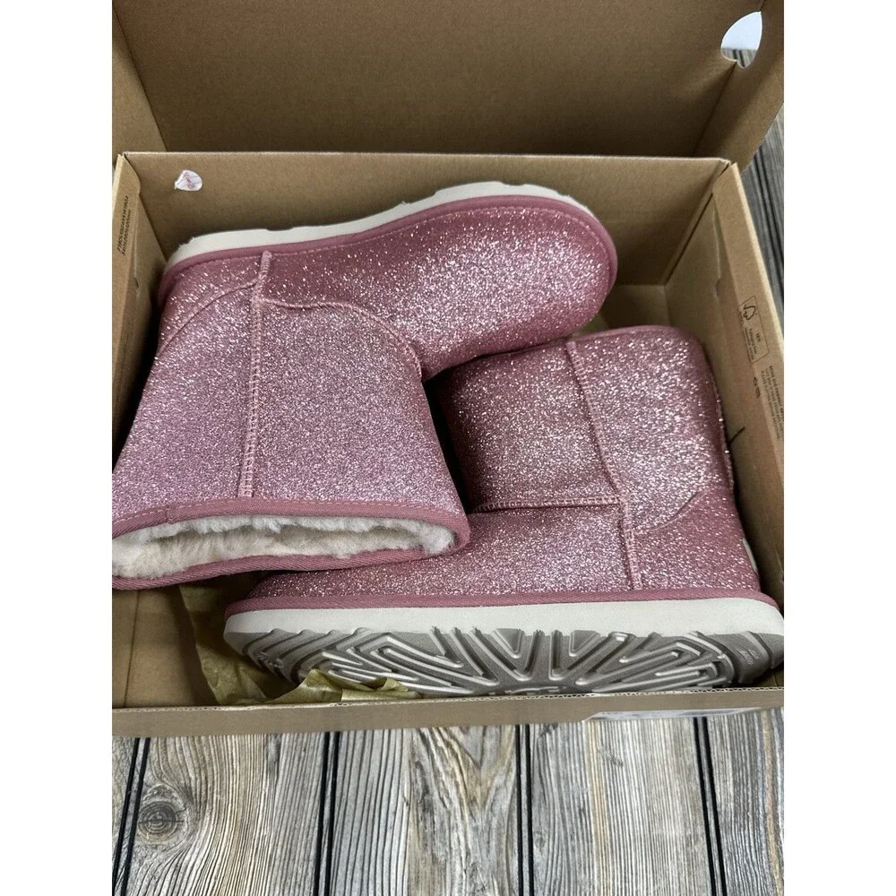 New Ugg Pink Classic Sparkle Boots Children's Size 6